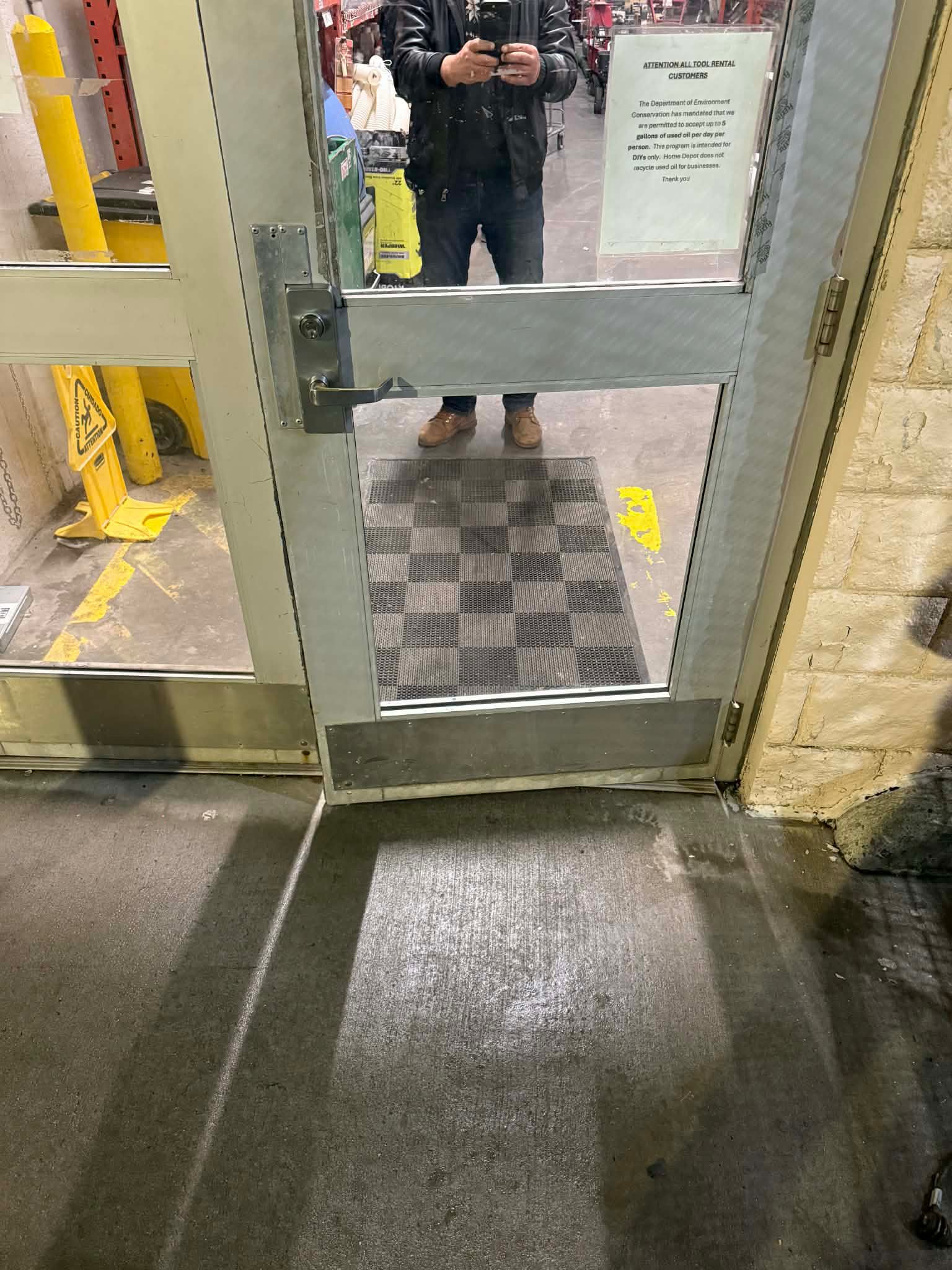 Commercial door glass after repair.